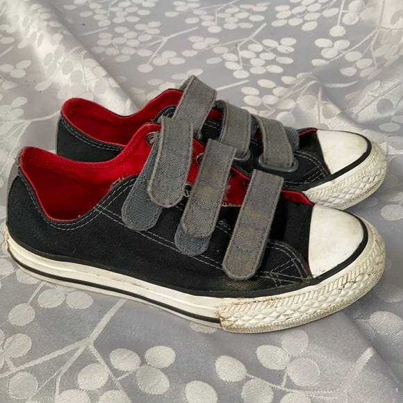 Size 13 Converse All-Stars - Picture 2 of 3